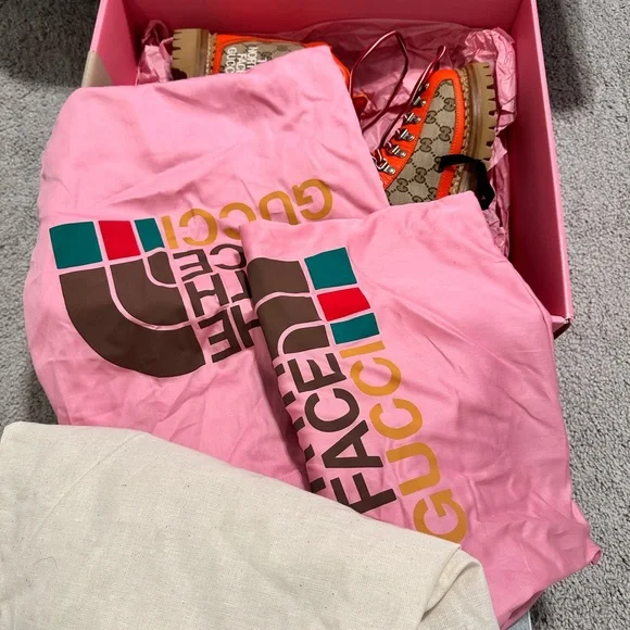 Gucci X THE NORTH FACE Monogram Textured Calfskin Women’s Hiking Ankle Boots - Picture 5 of 7